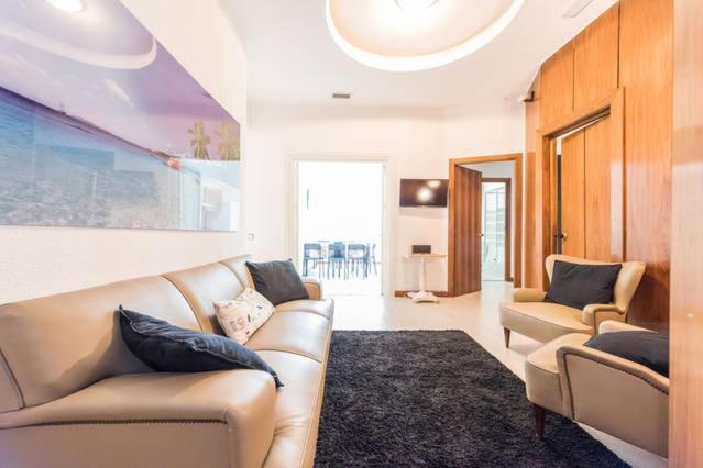 M&F Apartaments Gran Via Madrid Exterior foto